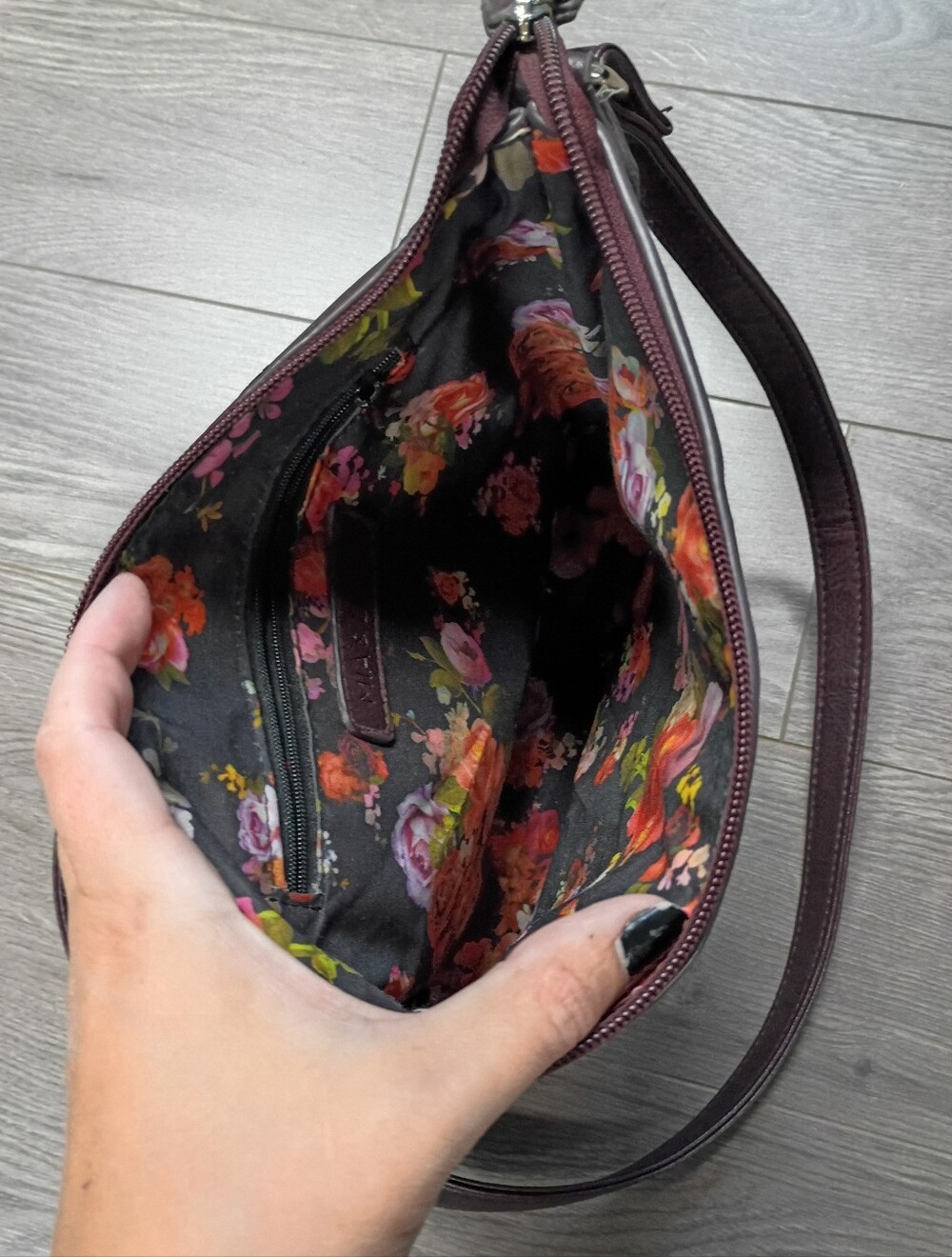 Mia And Luca Purse/Crossbody Shoulder Bag in Dark Brown - Picture 4 of 12